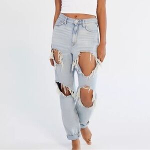 Distressed Light Blue Women's Jeans